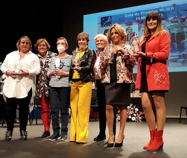 Imagen La entrega de galardones de la XV Gala Premios Nacionales FEMUR Mujer 2021 pone el broche final al 30 aniversario de la entidad