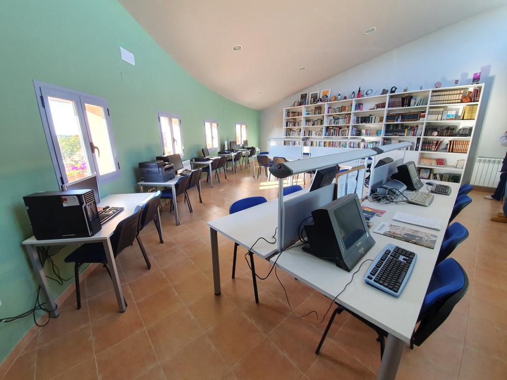 Imagen Biblioteca y telecentro en Abiego.